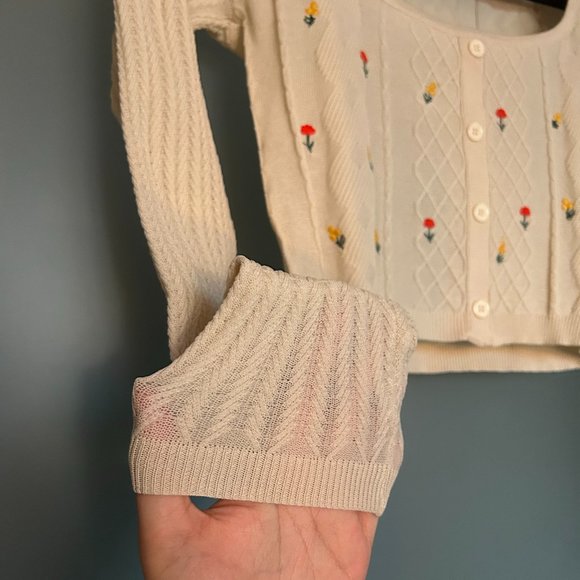 NWOT - Cider Embroidered Knit Crop Top - Picture 6 of 8